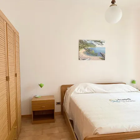 Apartment M451 - Marcelli, Luminoso Quadrilocale Con Posto Auto Marcelli
