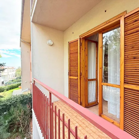 Apartment M451 - Marcelli, Luminoso Quadrilocale Con Posto Auto